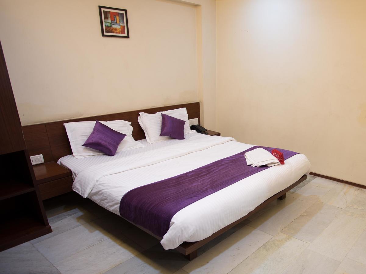 Oyo 13771 Executive Residency Hotel Pune Exterior photo