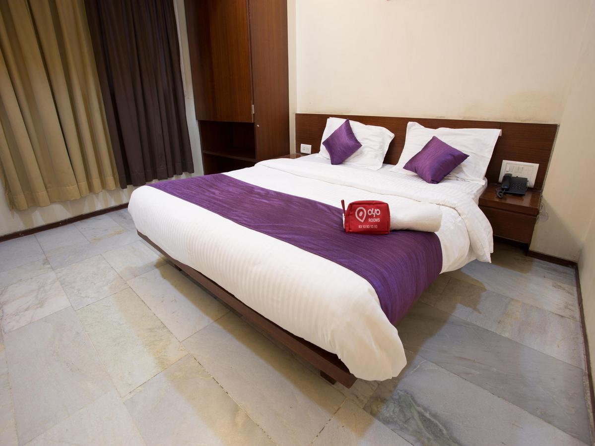 Oyo 13771 Executive Residency Hotel Pune Exterior photo