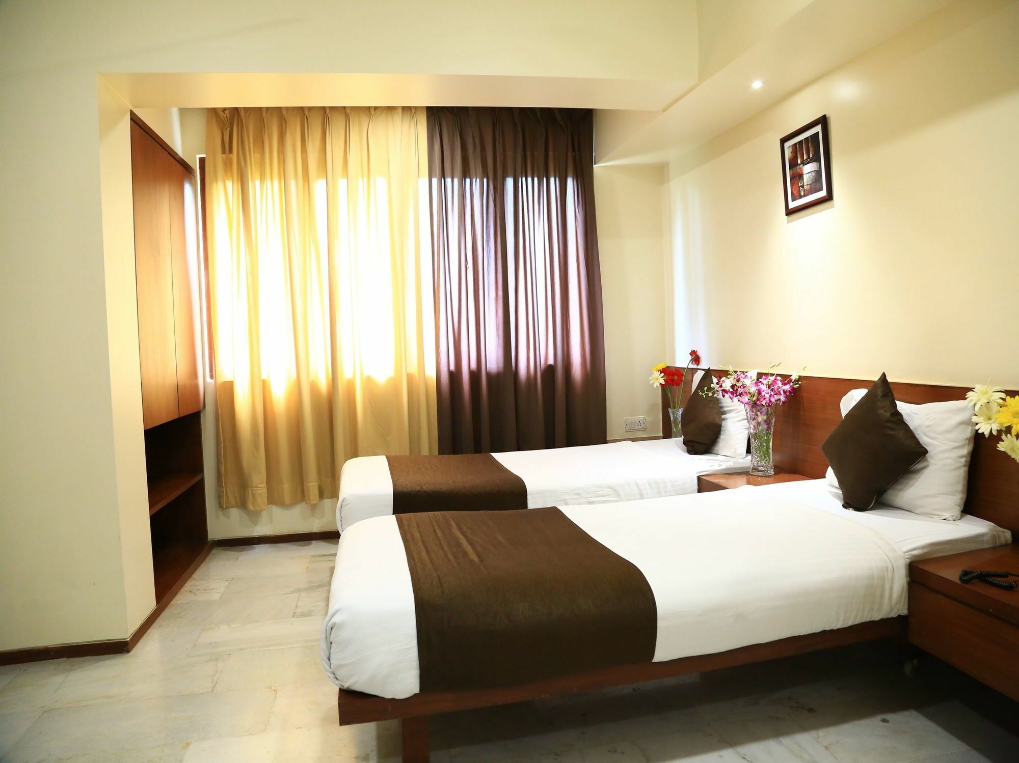 Oyo 13771 Executive Residency Hotel Pune Exterior photo