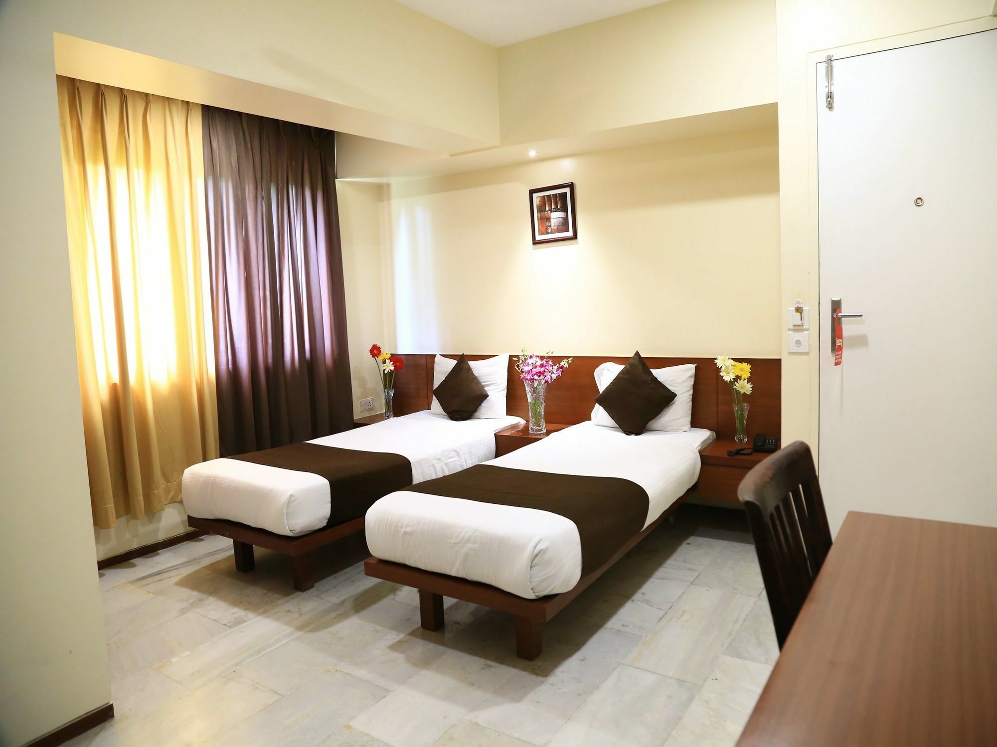 Oyo 13771 Executive Residency Hotel Pune Exterior photo